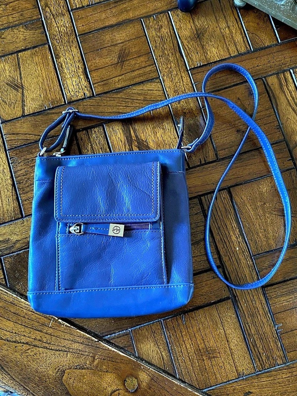 Giani Bernini Giani Small Crossbody Shoulder Bag in Blue
